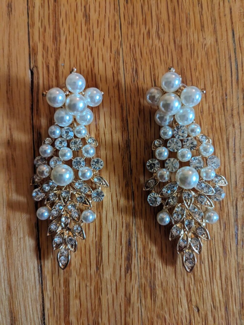 Gold faux pearls and crystal cascade earrings